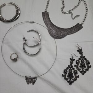 Elegant Silver Jewelry Set